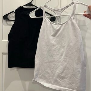 Lot Of 2 Athleta Tank Tops Small Black And White
